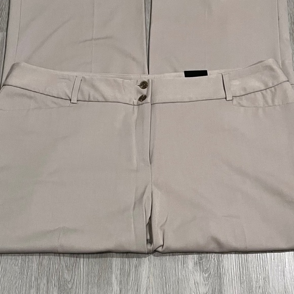 Alfani Women's Beige Tummy Control Curvy Fit Trouser Leg Pants Plus Size 24W - Picture 4 of 13